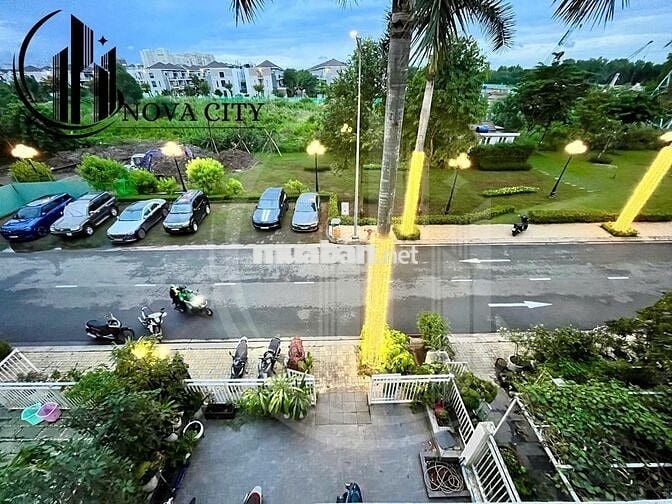 Căn hộ ngay trong KDC Cao cấp Lavia Nhà Bè - ban công full nội thất