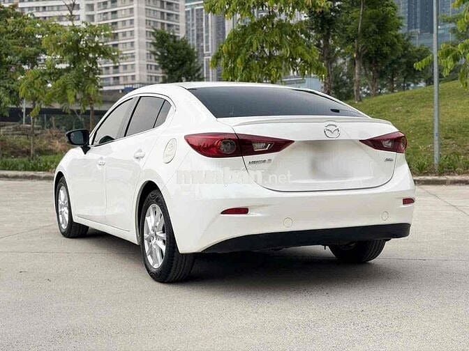 Mazda Mazda3 2016 Trắng 13 vạn km