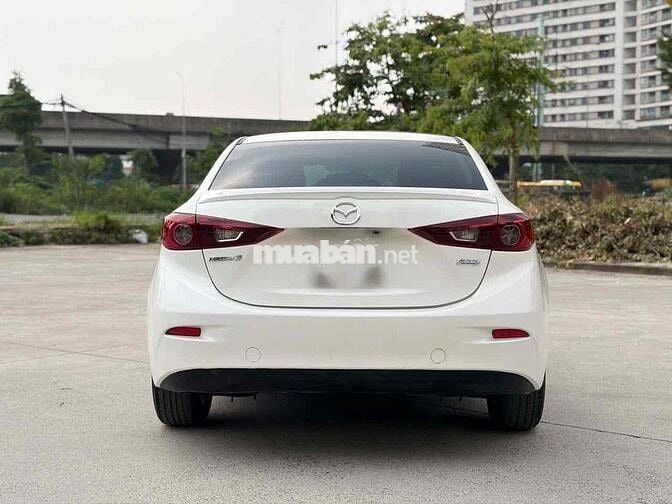 Mazda Mazda3 2016 Trắng 13 vạn km