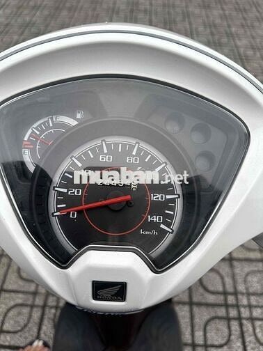 Honda Vision 2015 Trắng 25,000 KM