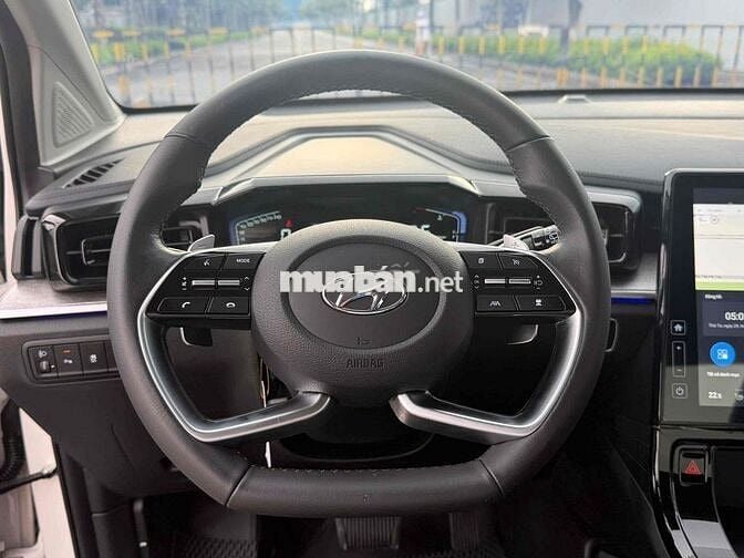 Hyundai Custin Cao Cấp 2.0T 2024 Trắng 58797 km