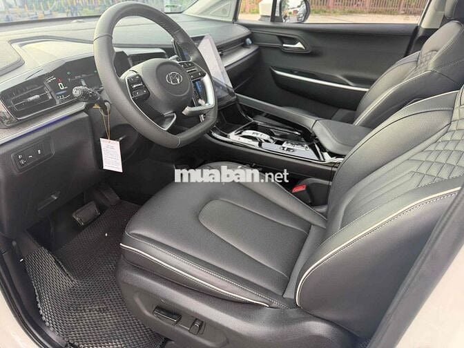 Hyundai Custin Cao Cấp 2.0T 2024 Trắng 58797 km