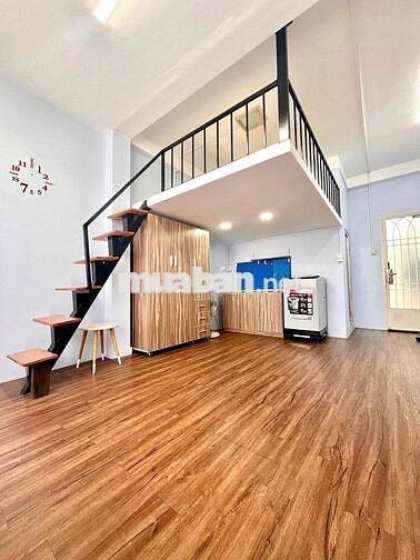 Cho thuê phòng trọ gác xép có CỬA SỔ LỚN cạnh đại học Hutech