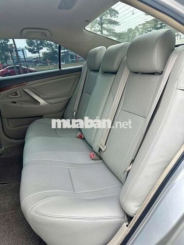 Toyota Camry 2010 Bạc 5 chỗ