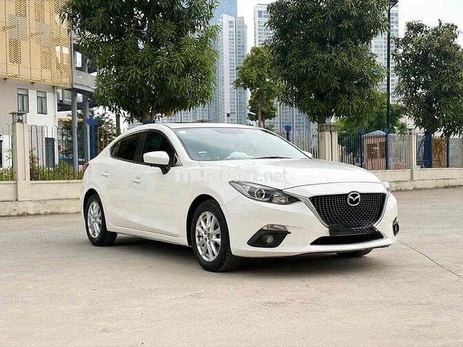 Mazda Mazda3 2016 Trắng 13 vạn km