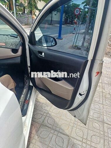 Hyundai i10 Trắng 143452 km Nhập khẩu