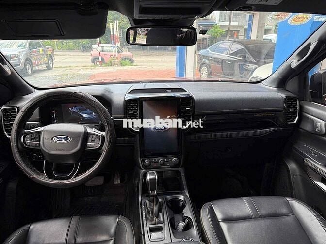 Ford Ranger Wildtrak 16.000km Dĩ An Ford