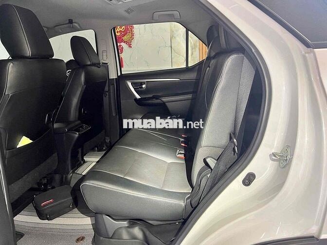 Toyota Fortuner 2.4G Số tự động 2024 Trắng
