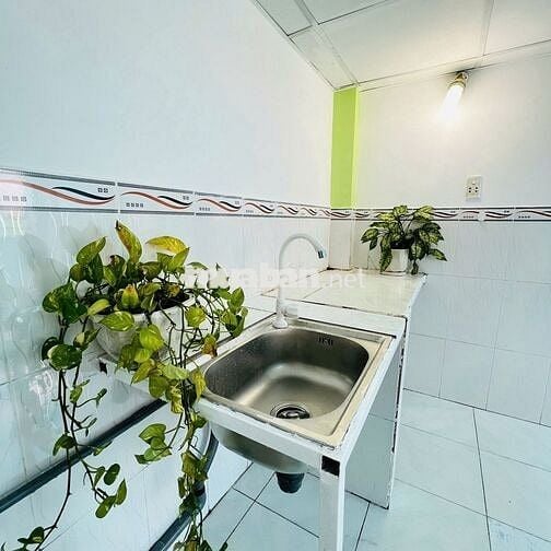 PHÒNG ĐẸP BAN CÔNG - CỬA SỔ - GẦN CÔNG VIÊN PHẦN MỀM - GTVT