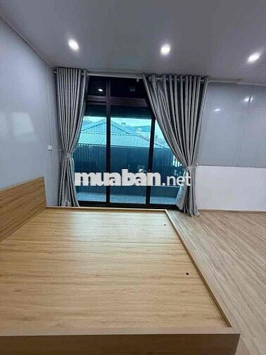 Siêu Phẩm Ba Đình 35m2 - 5 Tầng - Gần Phố - Ở Ngay - Giá 8,3 Tỷ