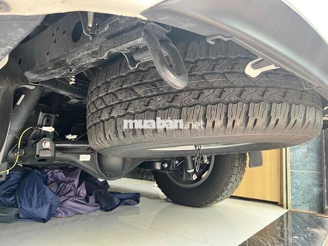 Toyota Fortuner 2.4G Số tự động 2024 Trắng
