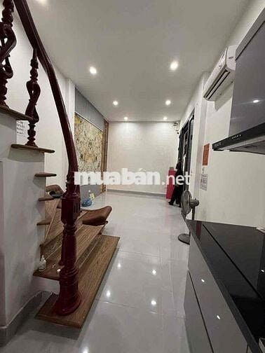 Siêu Phẩm Ba Đình 35m2 - 5 Tầng - Gần Phố - Ở Ngay - Giá 8,3 Tỷ