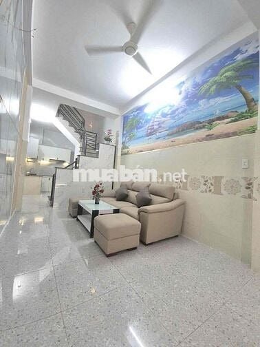 NI SƯ HUỲNH LIÊN NHÀ 4 TẦNG 3PN NỞ HẬU TÀI LỘC
