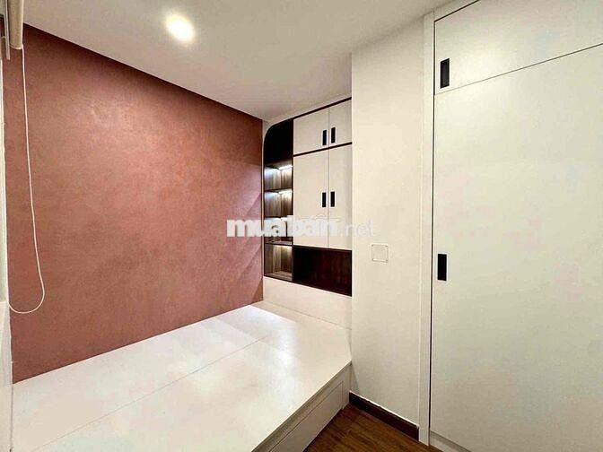CHUNG CƯ FULL NỘI THẤT STUDIO VÀ GÁC BAN CÔNG RIÊNG