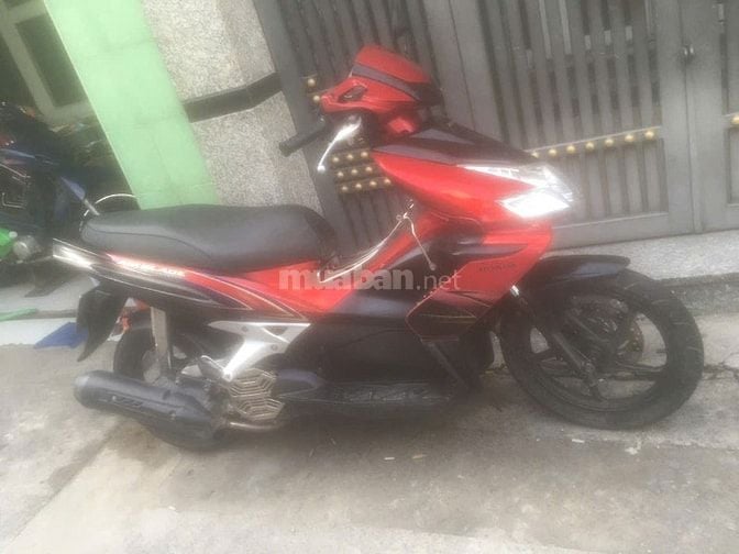Bán xe Air Blade đời 2009, màu Đỏ - Đen và Air Blade đời 2010 FI