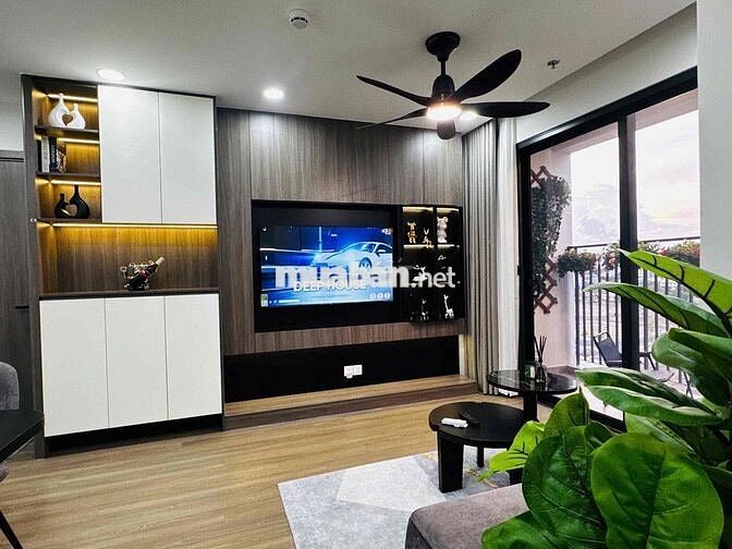Bán căn hộ 4,x tỷ có Thương lượng, có hỗ trợ vay. Để lại full đồ mới 1