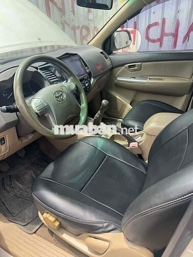 Toyota Hilux 2012 Số sàn máy dầu