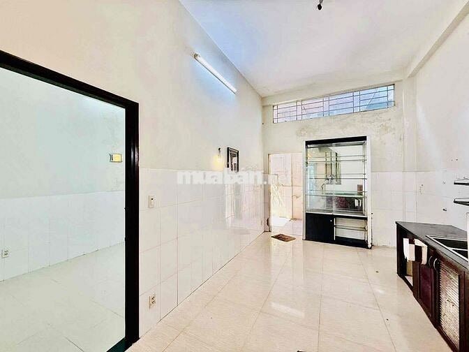 Cho Thuê Nhà DT 6x20 1Trệt 2Lầu  4Pn 3Wc Hẻm Xe Tải Vườn Lài Q12