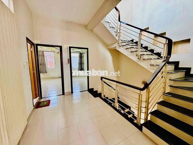 Cho Thuê Nhà DT 6x20 1Trệt 2Lầu  4Pn 3Wc Hẻm Xe Tải Vườn Lài Q12