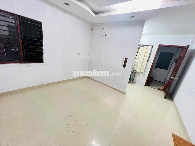phòng lầu 4 trong nhà nguyên căn, song hành, nguyễn văn quá
