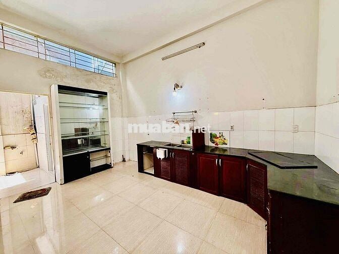 Cho Thuê Nhà DT 6x20 1Trệt 2Lầu  4Pn 3Wc Hẻm Xe Tải Vườn Lài Q12