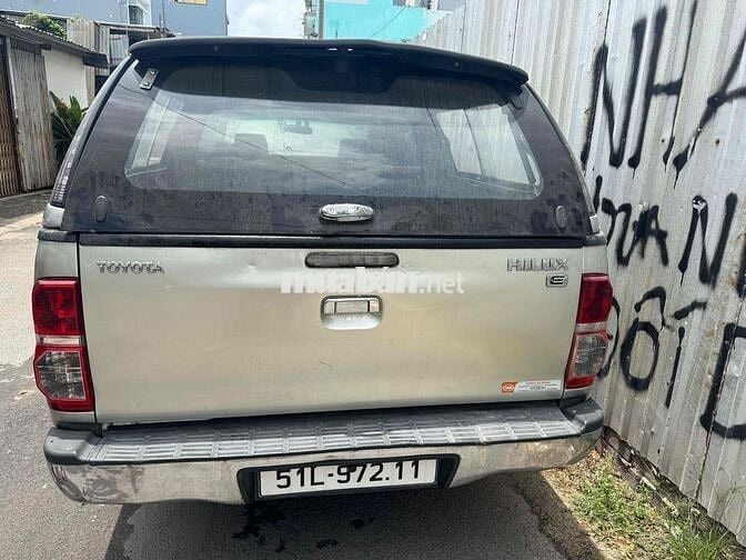 Toyota Hilux 2012 Số sàn máy dầu