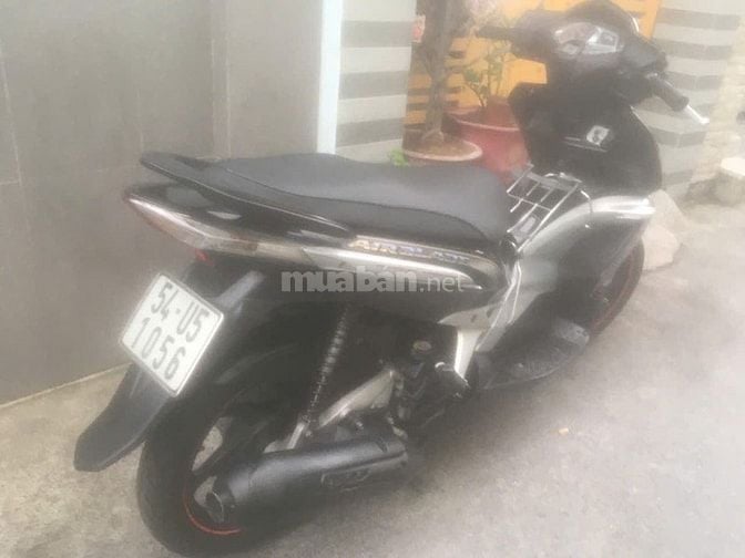 Bán xe Air Blade đời 2009, màu Đỏ - Đen và Air Blade đời 2010 FI