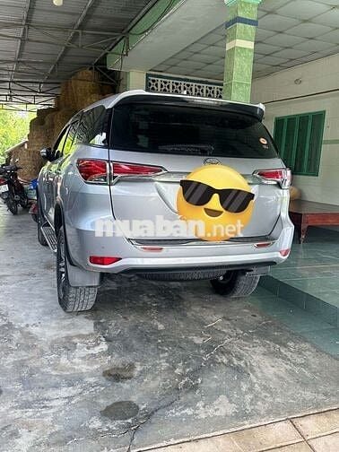 Toyota Fortuner 2022 Diesel Bạc 6500km