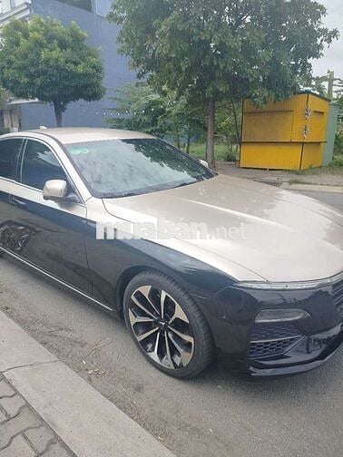 VinFast Lux A2.0 2022 Bản cao cấp Đen