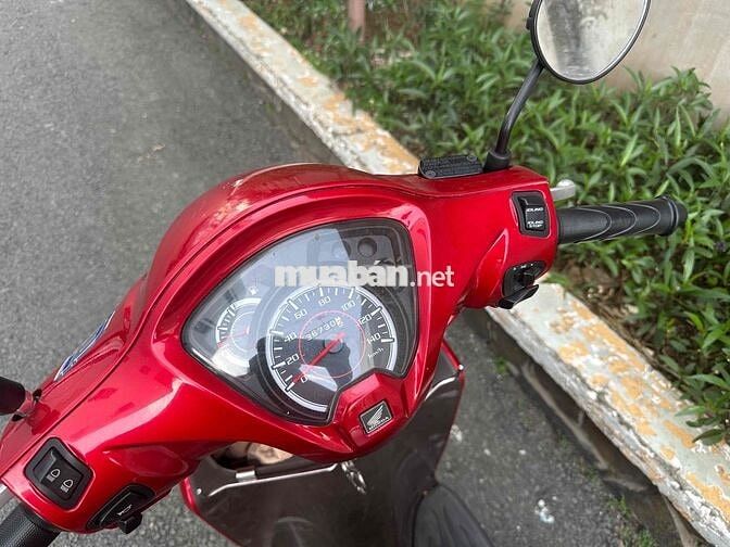 Honda Vision 2016 Đỏ 35.730 km chính chủ mua bán.