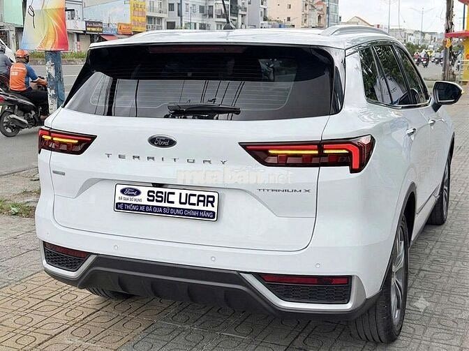 Ford Territory Titanium X - 2025