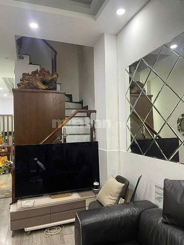Nhà 1/ hẻm 3,5m  Ngô Gia Tự. 3,2mx14m.Nở hậu 3,5m.T+2L+ST.Giá 7,5 tỷ