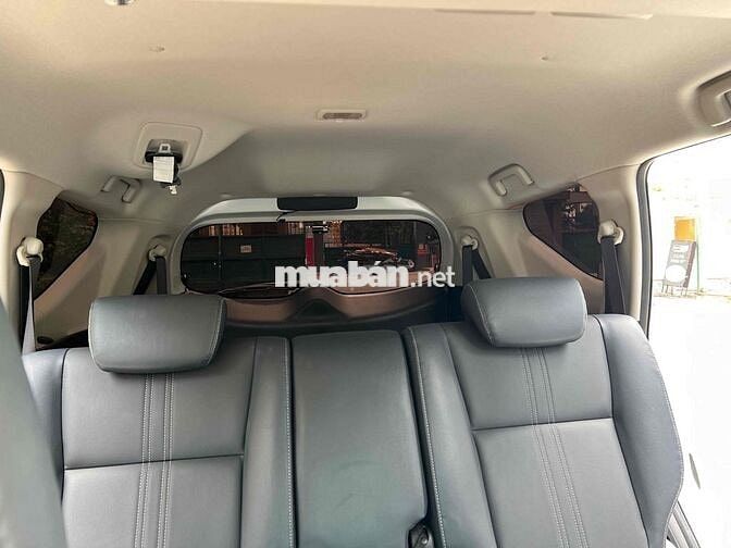 Mitsubishi Xpander Cross 2024 Trắng 7 chỗ