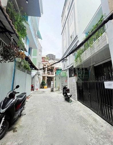 Nhà 1/ hẻm 3,5m  Ngô Gia Tự. 3,2mx14m.Nở hậu 3,5m.T+2L+ST.Giá 7,5 tỷ