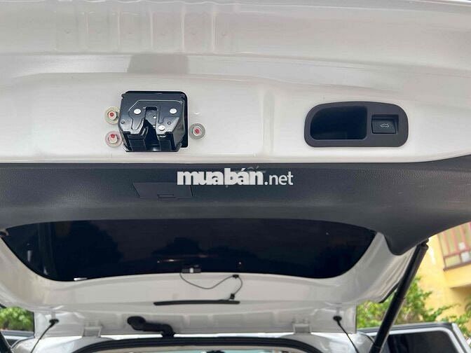 Mitsubishi Xpander Cross 2024 Trắng 7 chỗ