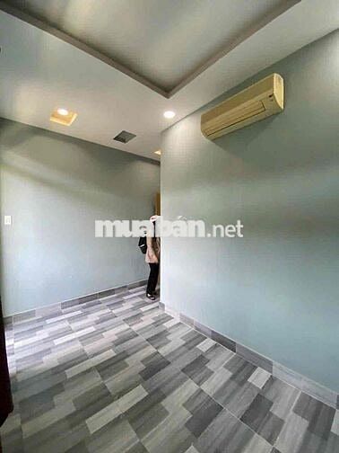 PHÒNG CÓ BAN CÔNG WC RIÊNG NGAY ĐỐI DIỆN AEON BÌNH TÂN