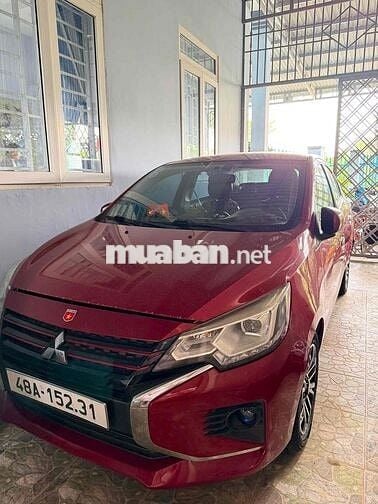 Mitsubishi Attrage 2022 CVT Premium.