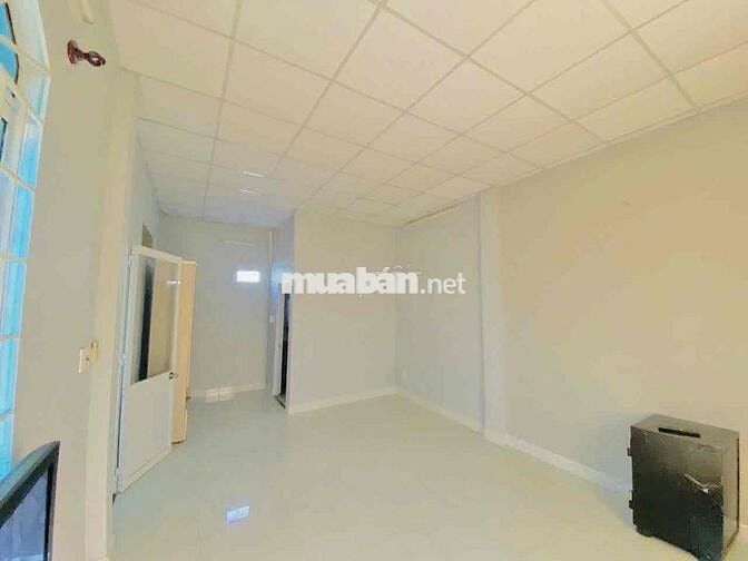 CHO THUÊ CĂN GÓC 2 MẶT TIỀN 7X12M NGAY LOTTER MARRT Q7