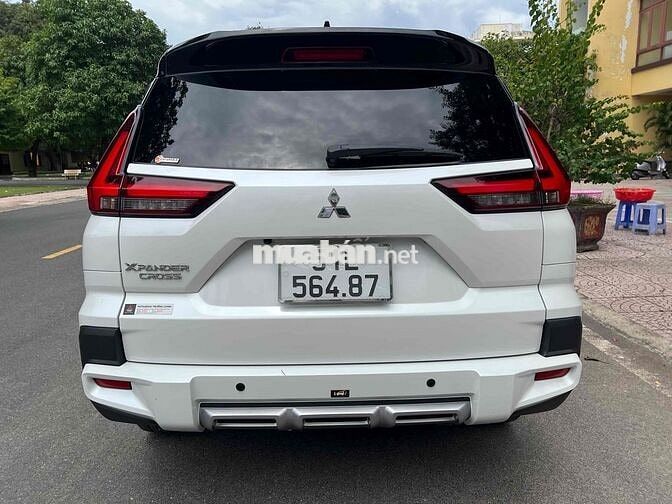 Mitsubishi Xpander Cross 2024 Trắng 7 chỗ