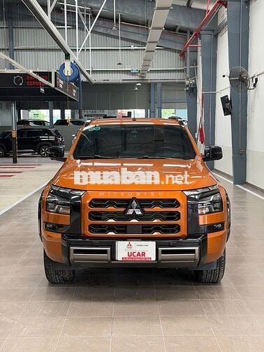 🚘🚘🚘 Mitsubishi Triton GLS 4x4 - 2024