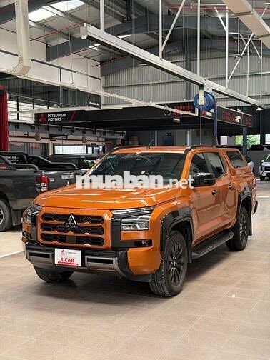 🚘🚘🚘 Mitsubishi Triton GLS 4x4 - 2024