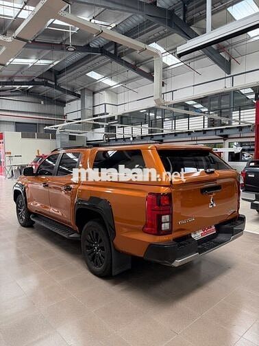 🚘🚘🚘 Mitsubishi Triton GLS 4x4 - 2024