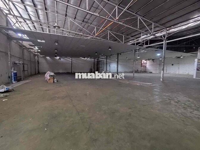 Kho Xưởng 850m và 500m Ngay Vòng Xoay Công Viên Phú Lâm