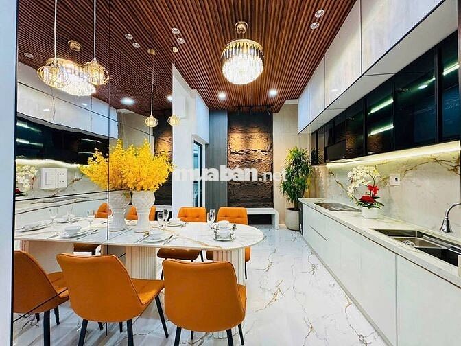 🔴💥SIÊU PHẨM 3 tầng Ô tô ngủ trong nhà K64 Trần Đình Tri