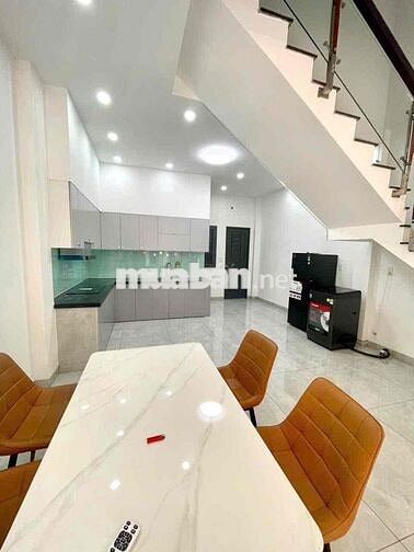 nhà 1 trệt 2 lầu đầy đủ nội thất, An Phú,Thuân An,đường 7m đậu ô tô ok