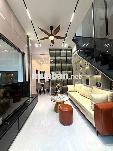 🔴💥Nhà 3 tầng 3 mê đúc sau lưng nhà mặt tiền Nguyễn Phước Nguyên