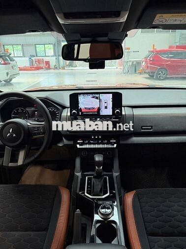 🚘🚘🚘 Mitsubishi Triton GLS 4x4 - 2024