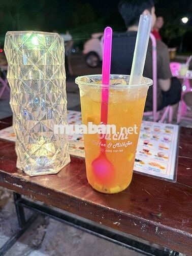 Tuyển nhân viên phụ quán