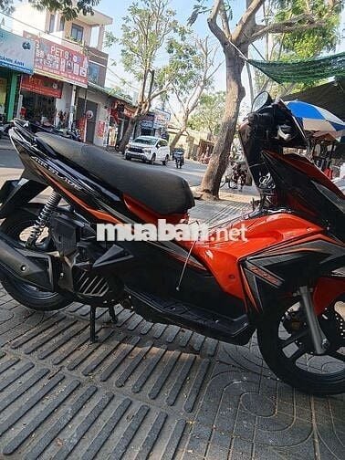 Honda Air Blade 125 Cam đen