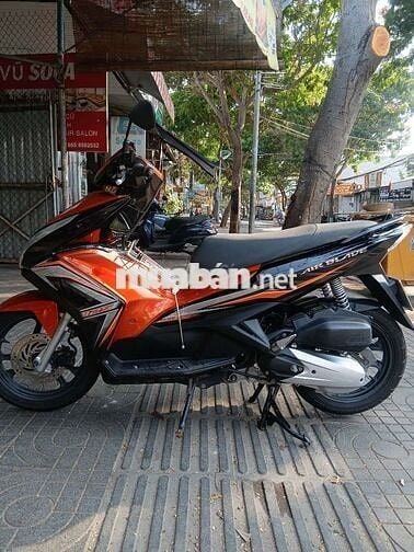 Honda Air Blade 125 Cam đen